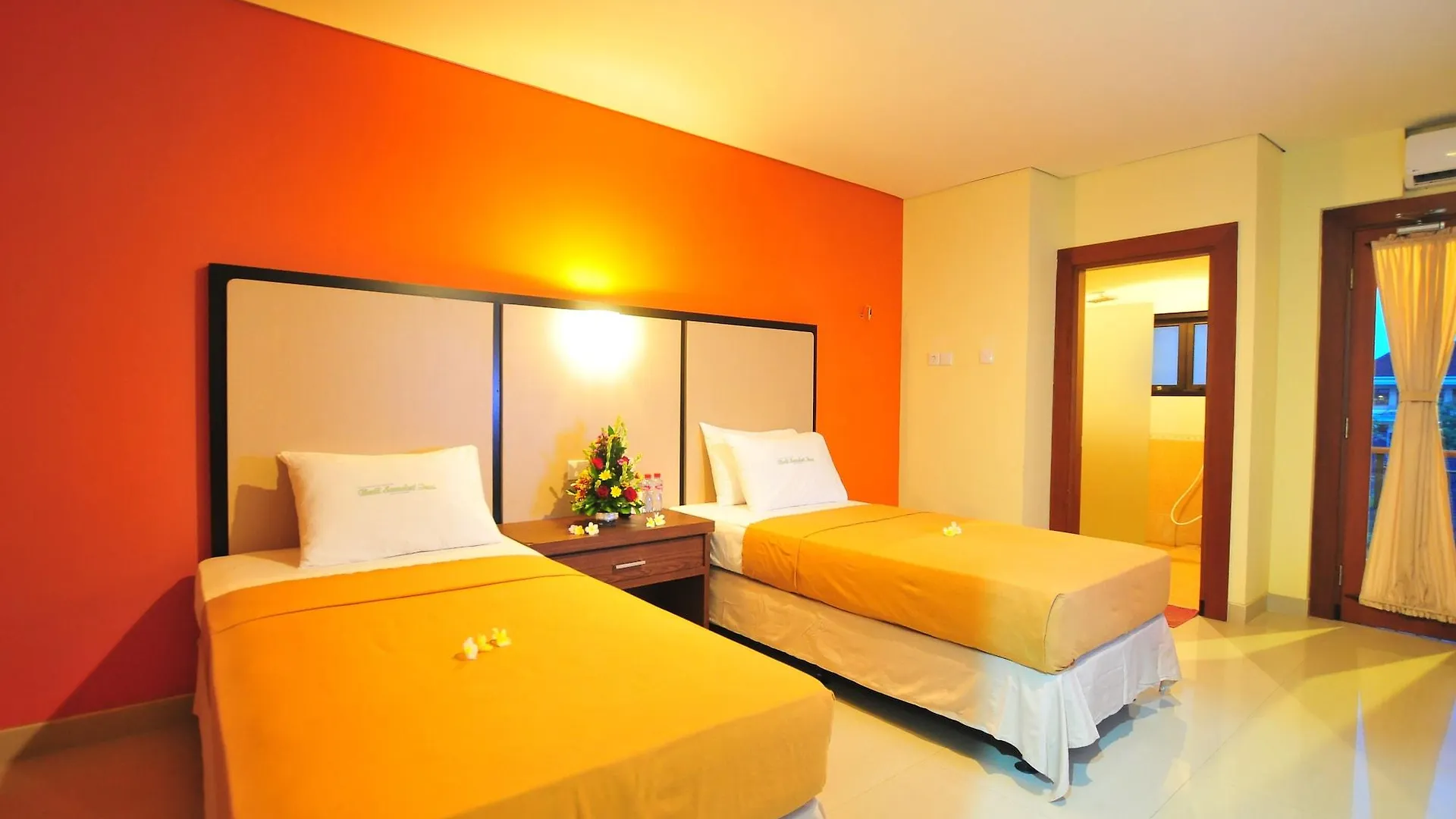 Sandat Hotel Legian 3*, Legian (Bali)