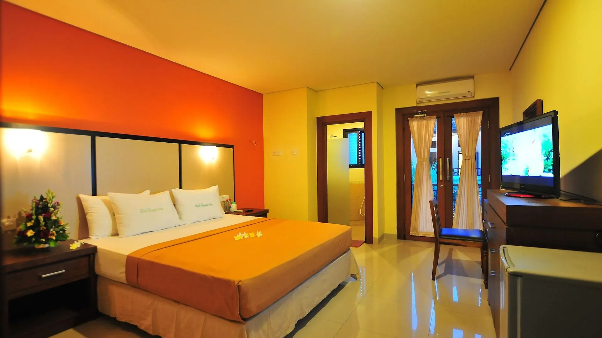 Sandat Hotel Legian