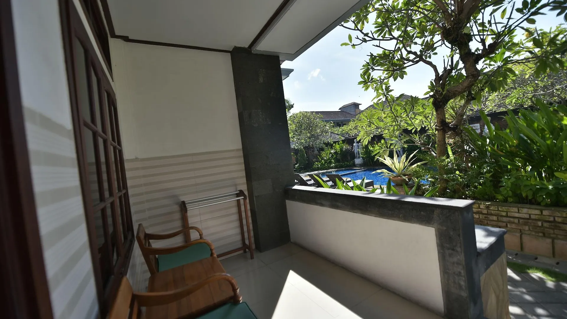 Sandat Hotel Legian