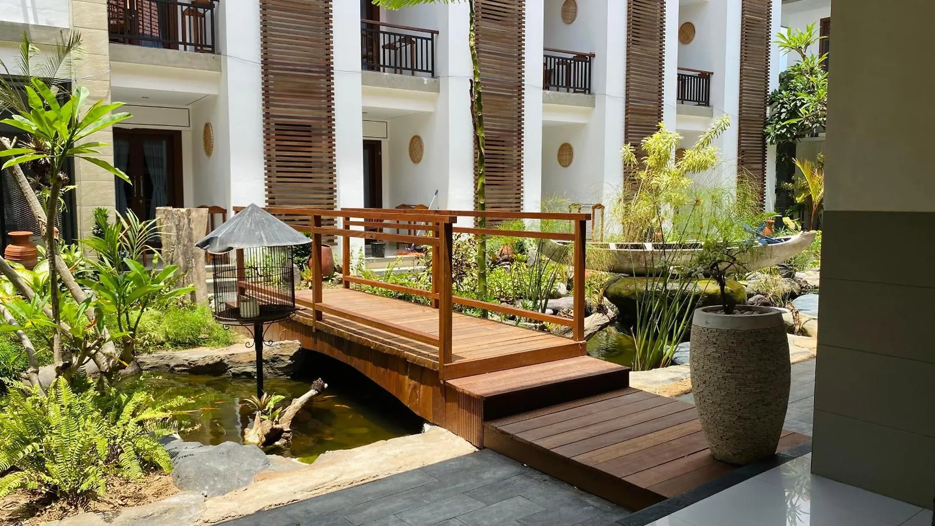Sandat Hotel Legian 3*, Legian (Bali)