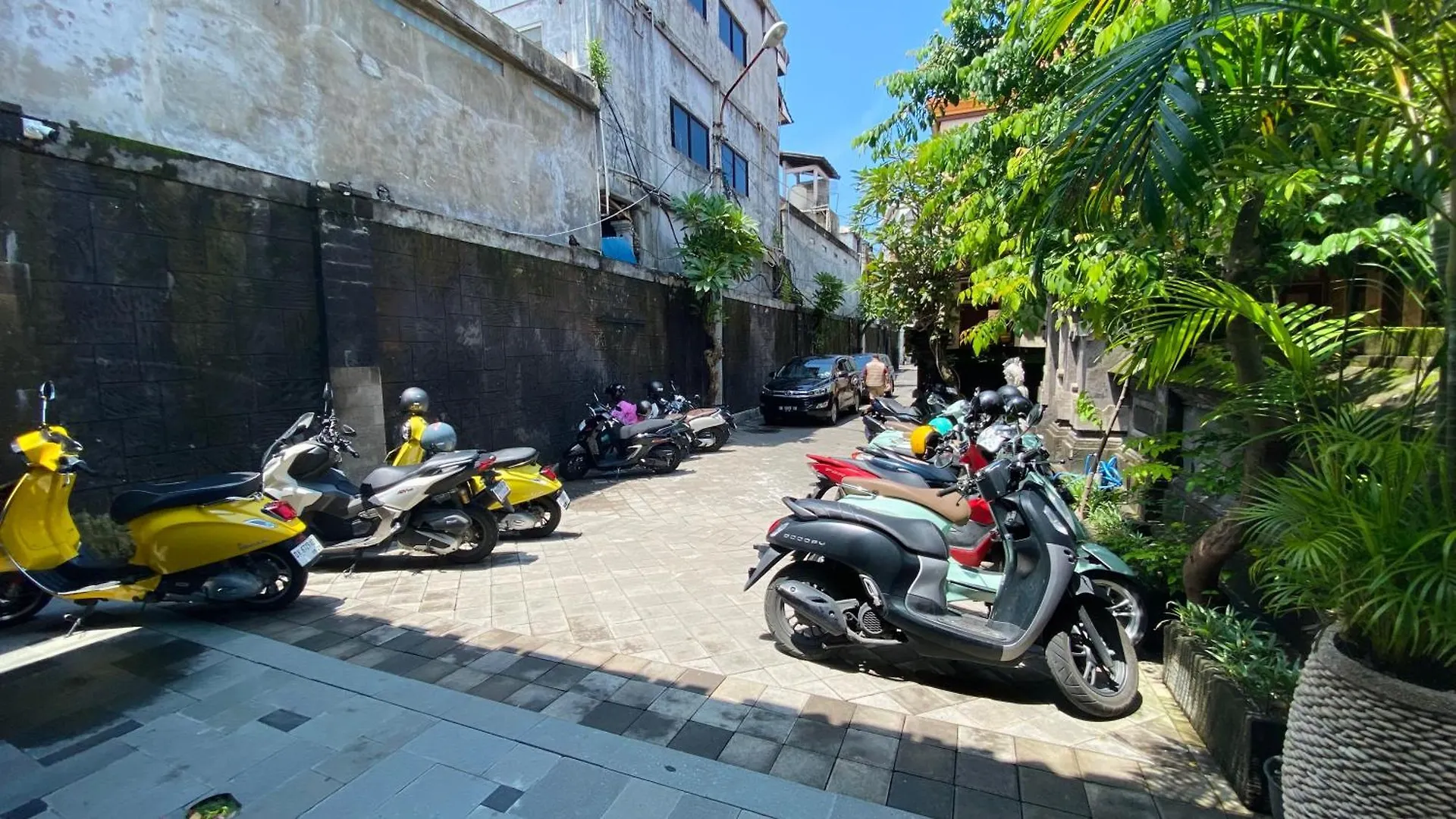 Sandat Hotel Legian