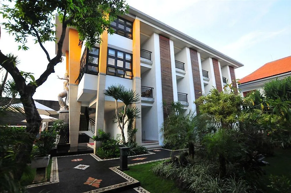 Sandat Hotel Legian