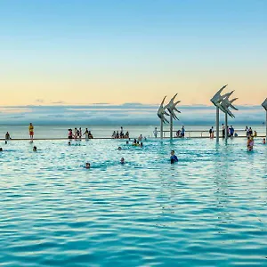 Half Moon Bay 4* Cairns