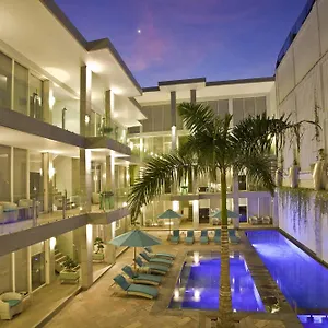 Aq-va & Seminyak **** Legian (Bali)