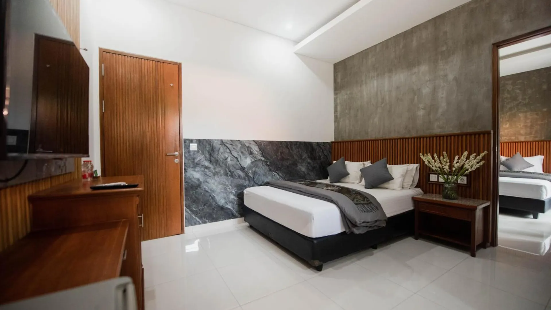 Sandat Hotel Legian 3*, Legian (Bali)
