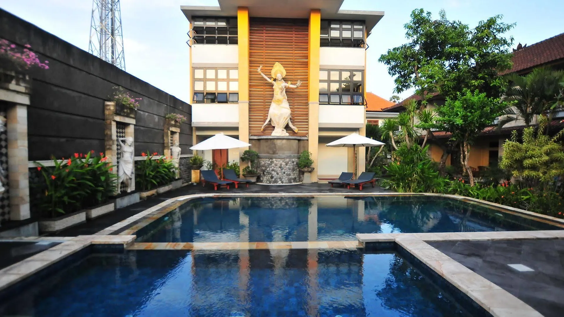 Sandat Hotel Legian 3*, Legian (Bali)