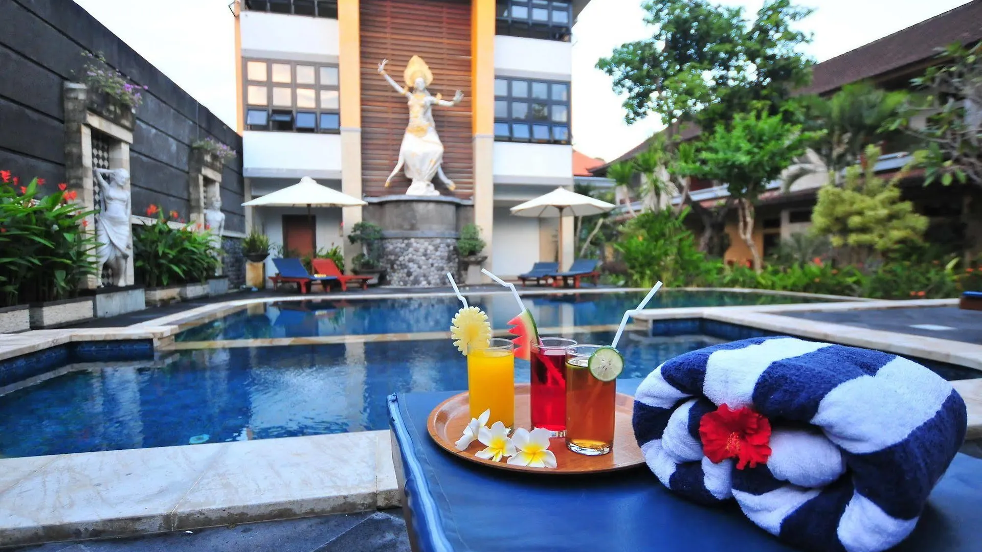 Sandat Hotel Legian